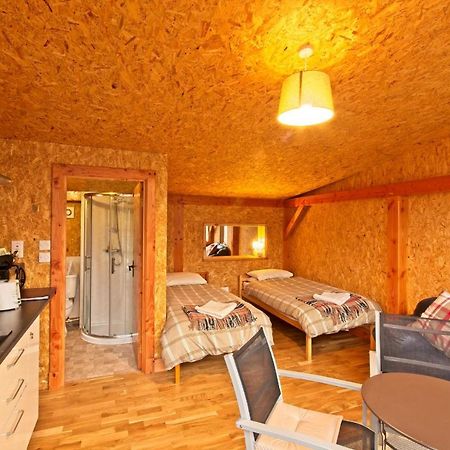Villa Caledonian Glamping à Cannich Extérieur photo
