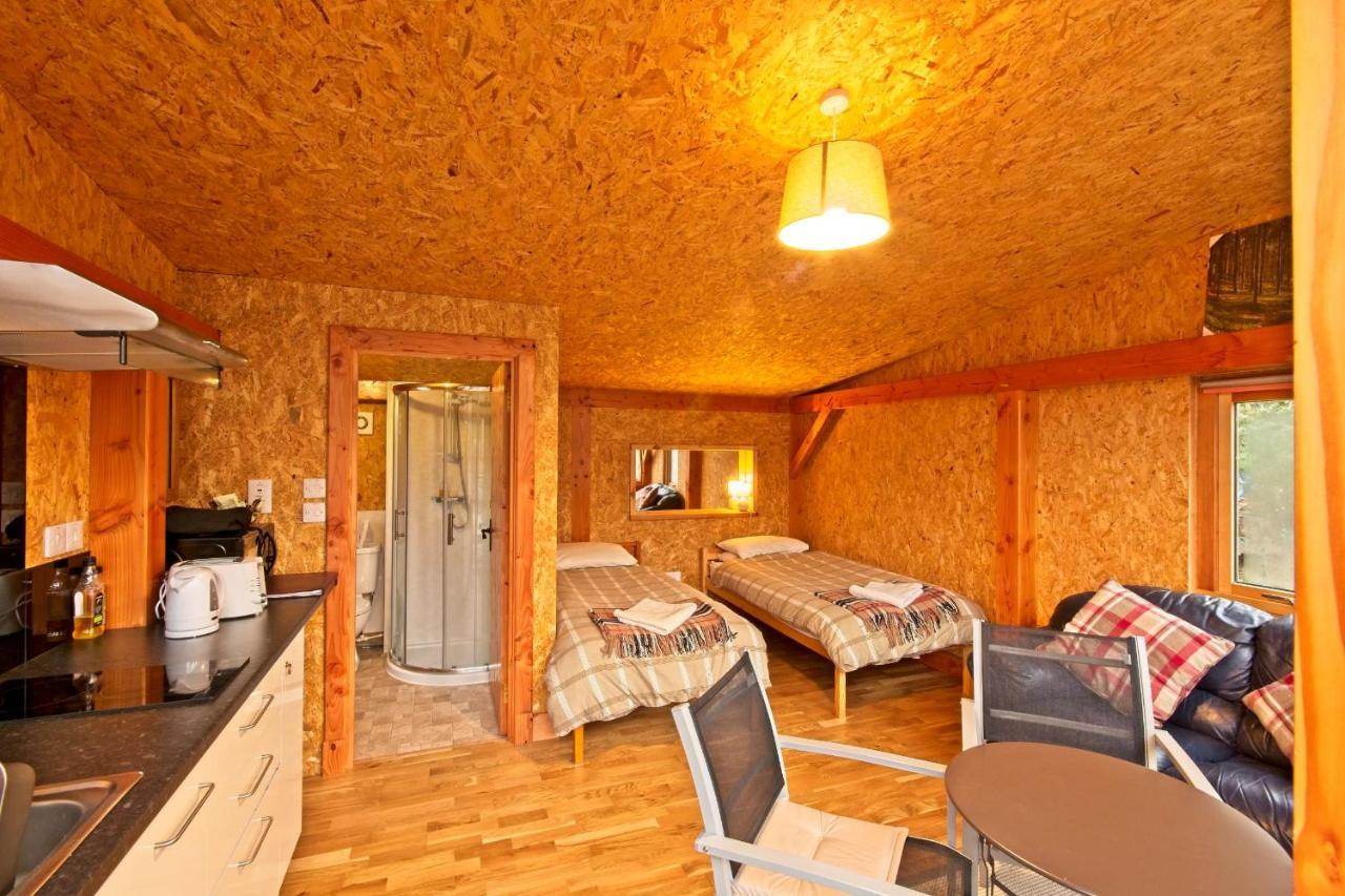 Villa Caledonian Glamping à Cannich Extérieur photo